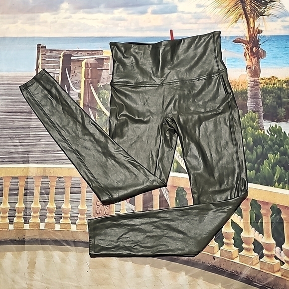 Spanx Green Faux Leather Leggings Size Large - Picture 1 of 7